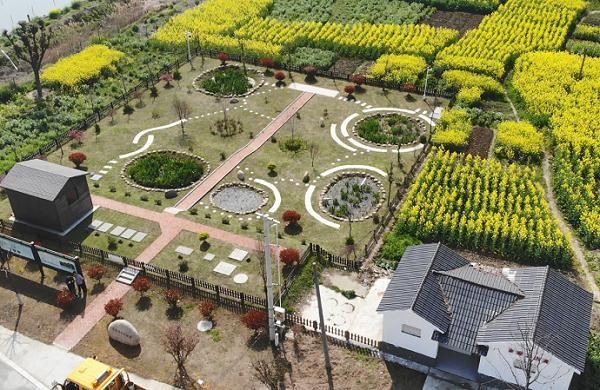 昆山農(nóng)村污水處理設(shè)備采購、運維案例「力鼎環(huán)?！? title=